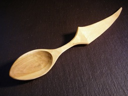 Carved wood spoons by Martin Damen